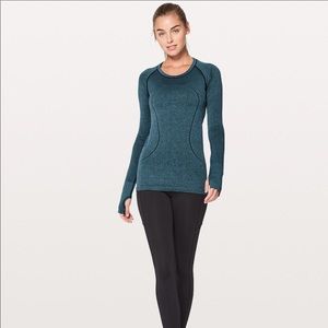 Lululemon Swiftly Tech Long Sleeved Top